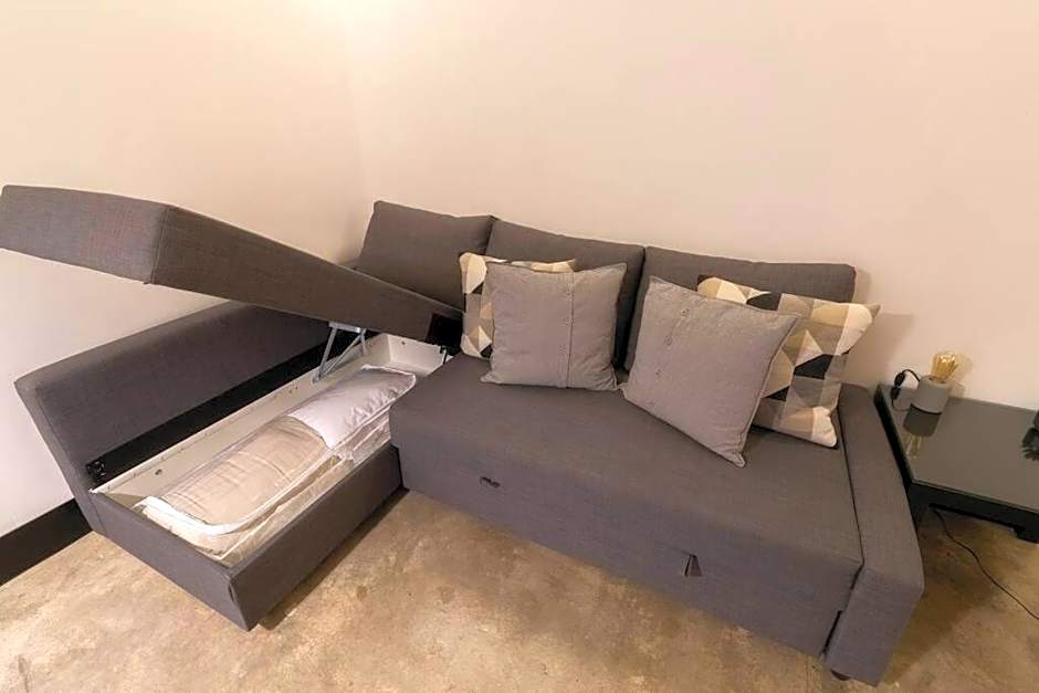 L301 1Bdrm 1bath fits 6 AC Rooftop views