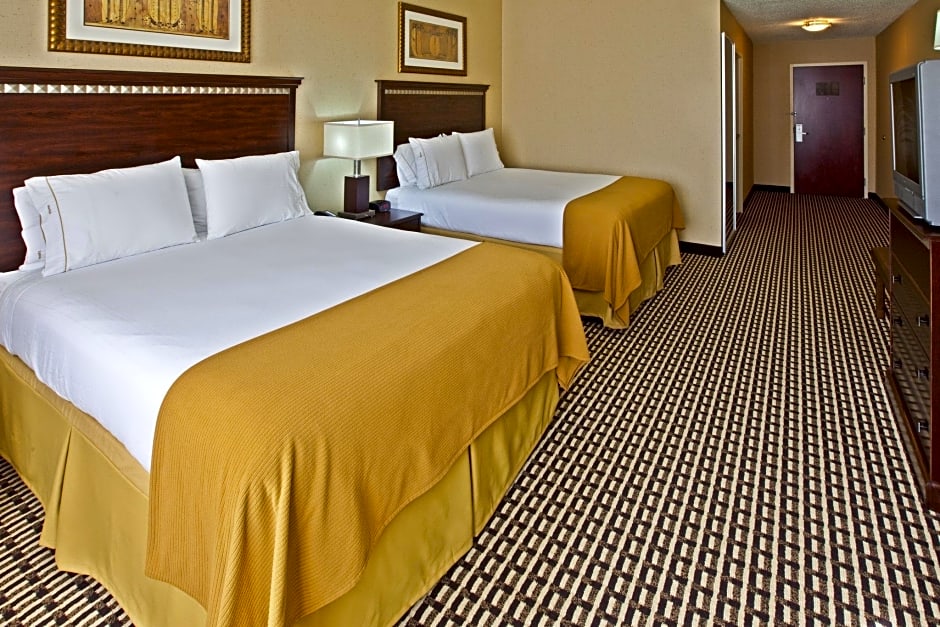 Holiday Inn Express Hotel & Suites Seymour By IHG