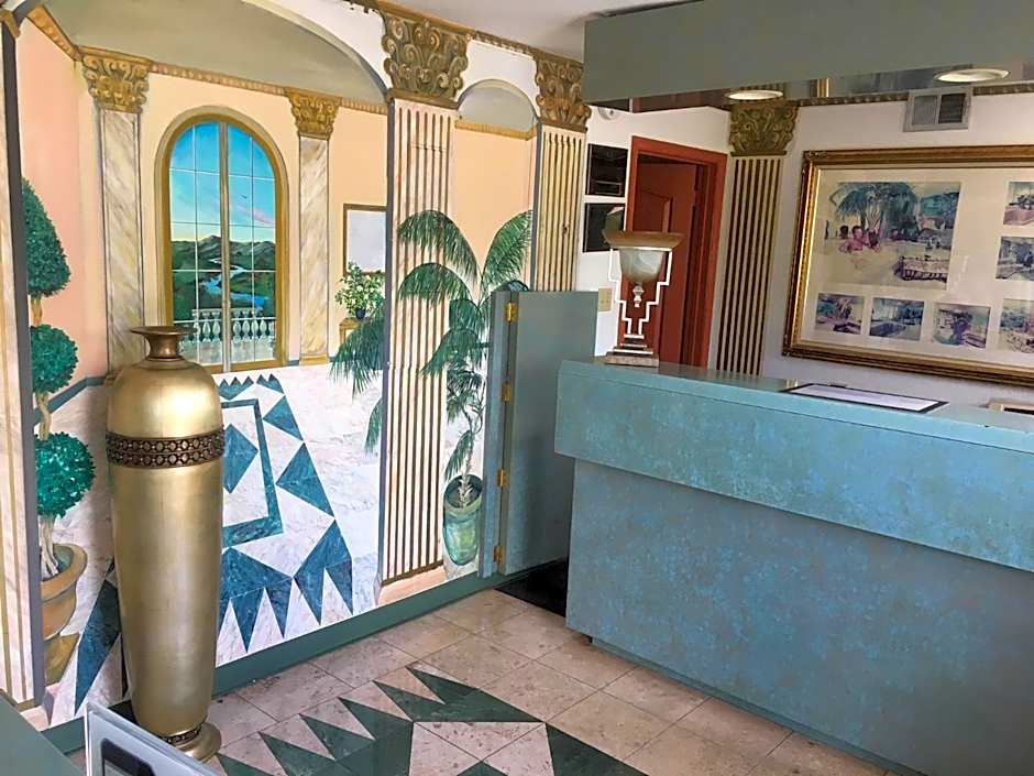 Deluxe Inn