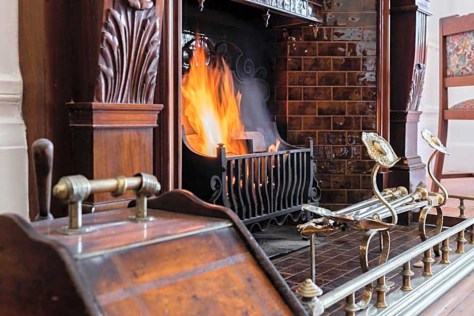 Welgeluk Feather Palace