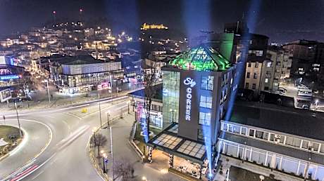 Sky Corner Hotel