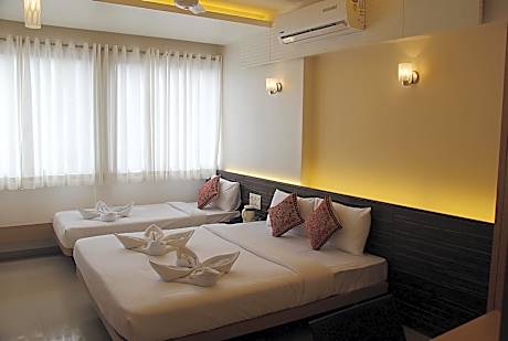 Hotel Saiprasad Executive, Solapur