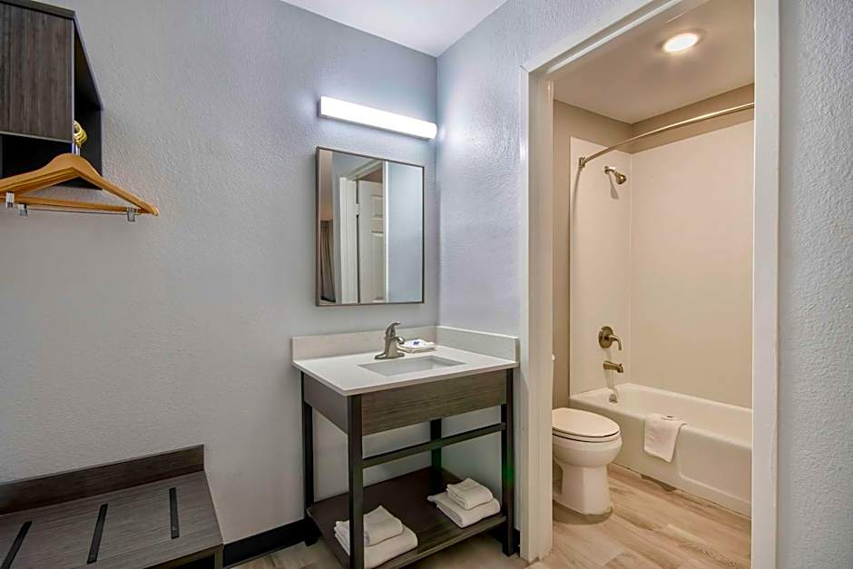 Studio 6 Rosenberg TX