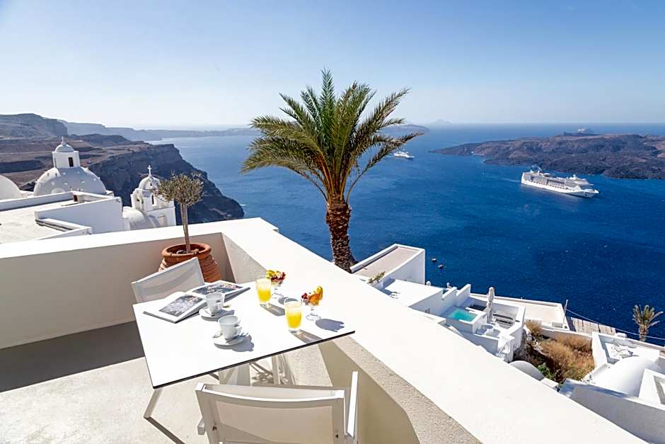 Pantelia Suites