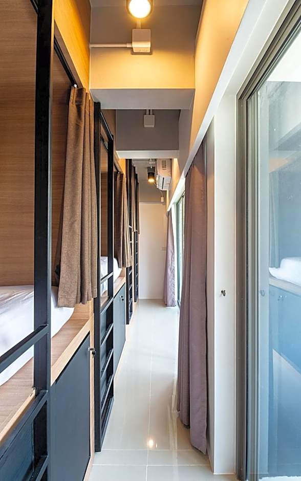 Kata Beach Poshtel Phuket