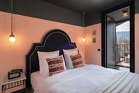 Deluxe Double Room with Bath