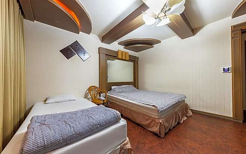 Gongju Hotel del Luna