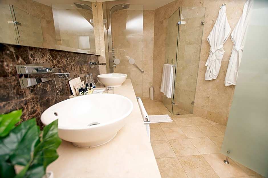 Hotel Dann Carlton Cali