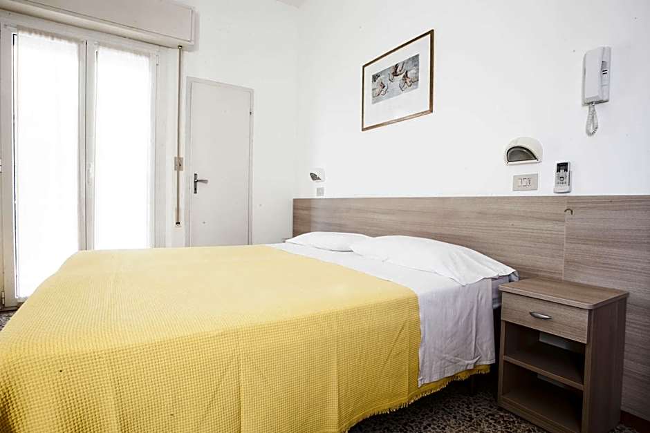 Hotel Diana