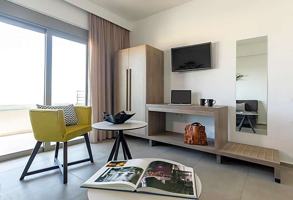 MIRAGE city APARTMENTS