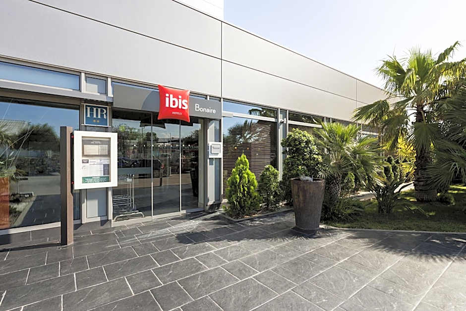 ibis Valencia Bonaire Airport Hotel