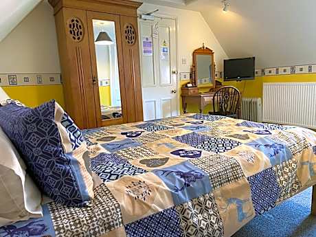 Double Room with Private Bathroom