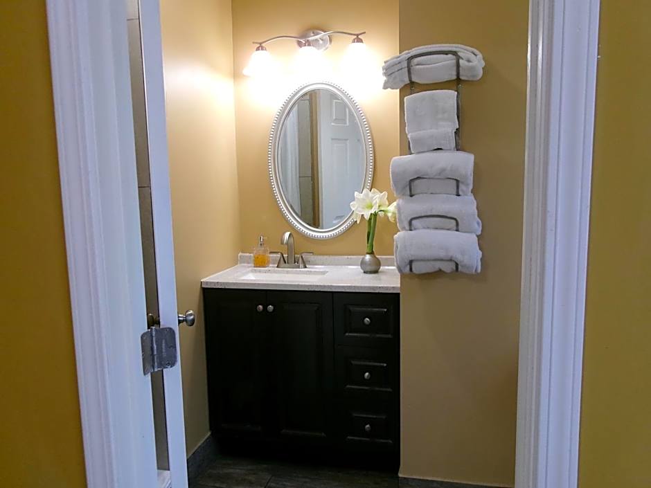 Carmel Wayfarer Inn