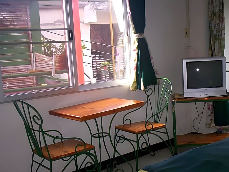 Baan Khun Mae Apartment