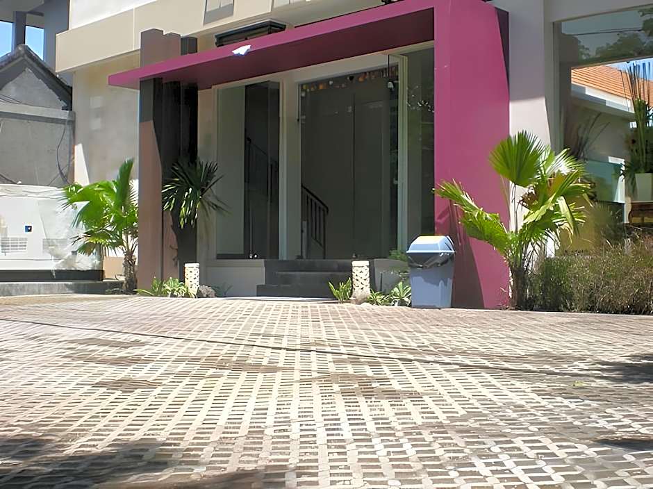 Svarna Suite Seminyak