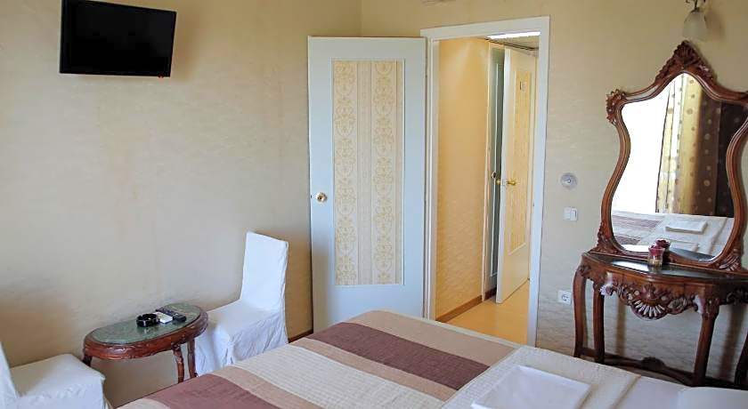 Hotel Anesi