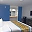 Travelers Inn