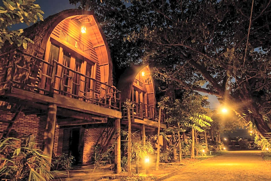 Bamboo Bungalow