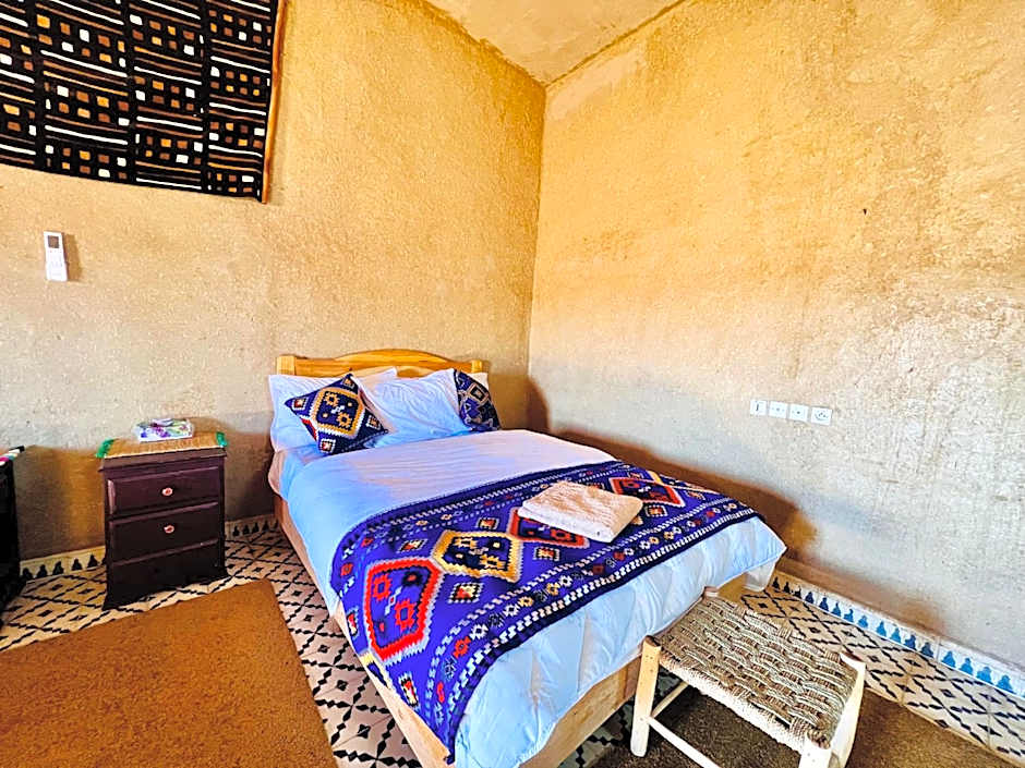 Hotel Camping Les Roses Des Dunes & Piscine