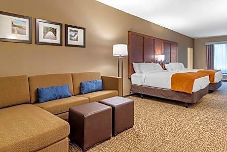Suite with Two Queen Beds - Accessible/Non Smoking