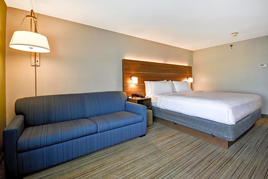 Holiday Inn Express Middletown/Newport By IHG