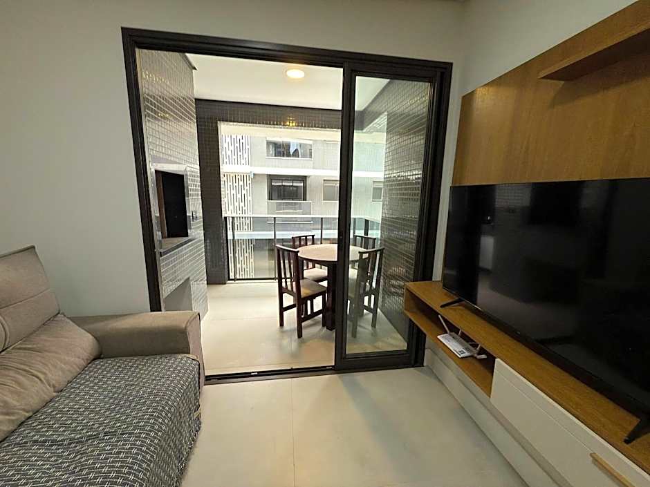 Cód 87 - Apartamento a 150 metros do mar!