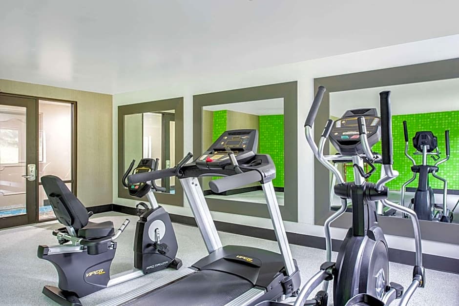 La Quinta Inn & Suites by Wyndham Roanoke Salem