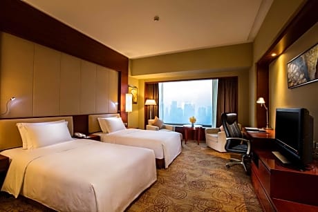 Hilton Executive Twin Room with Access to the Executive Lounge