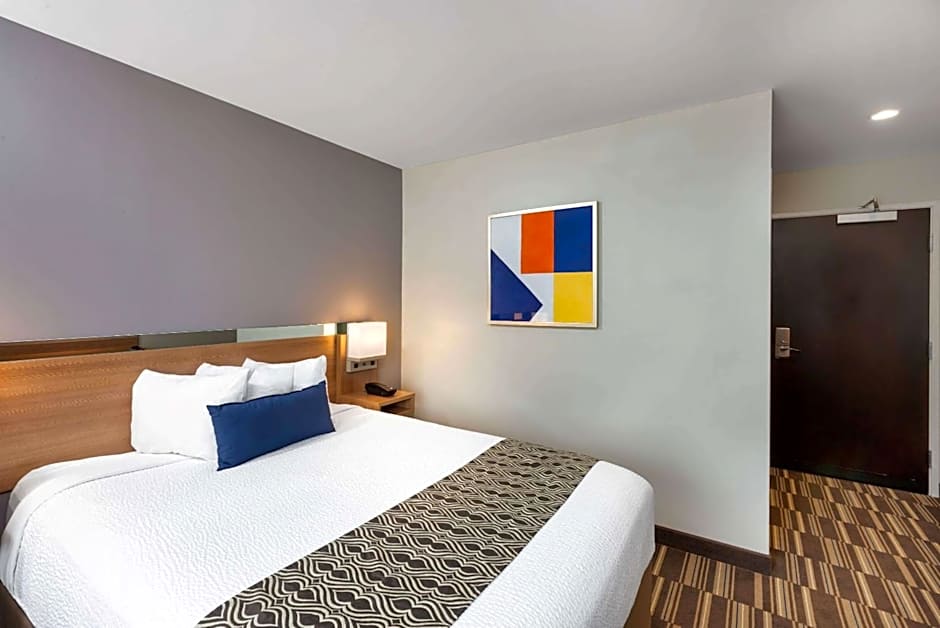 Microtel Inn Suites by Wyndham Warsaw
