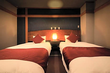 Twin Room with Open-Air Bath and No View