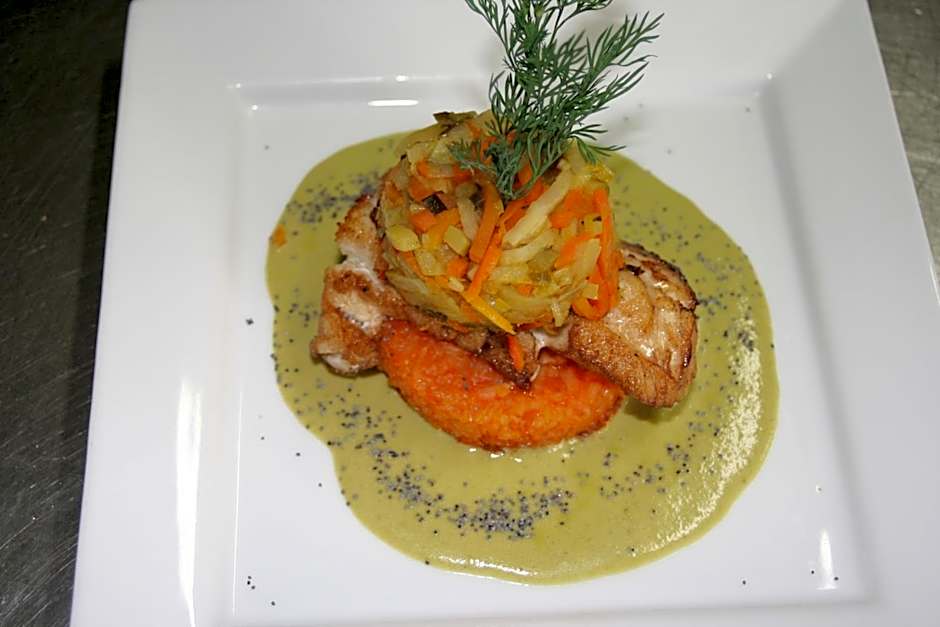 Logis Hôtel Auberge de L'Etang