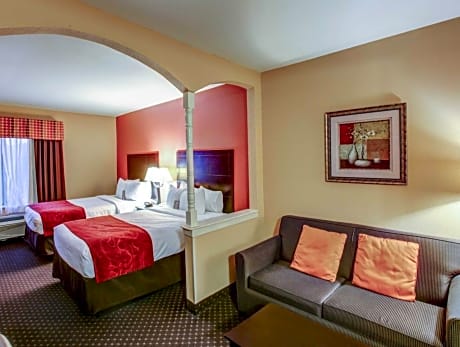 Double Suite with Two Double Beds - Non-Smoking
