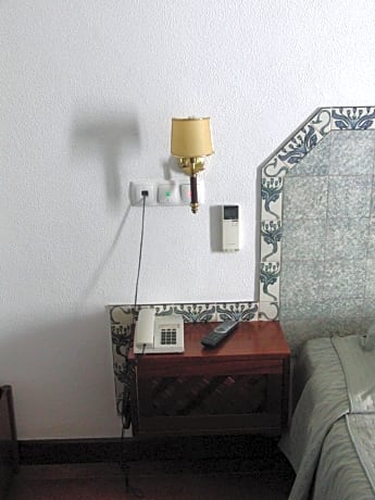 Family Room (2 Adults + 2 Children up to 12 years old)