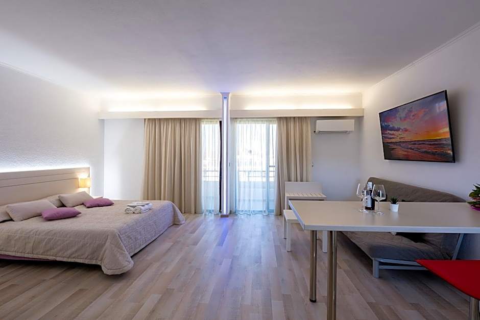 Terinikos Sunny Garden Hotel & Junior Suites New Renovation 2025