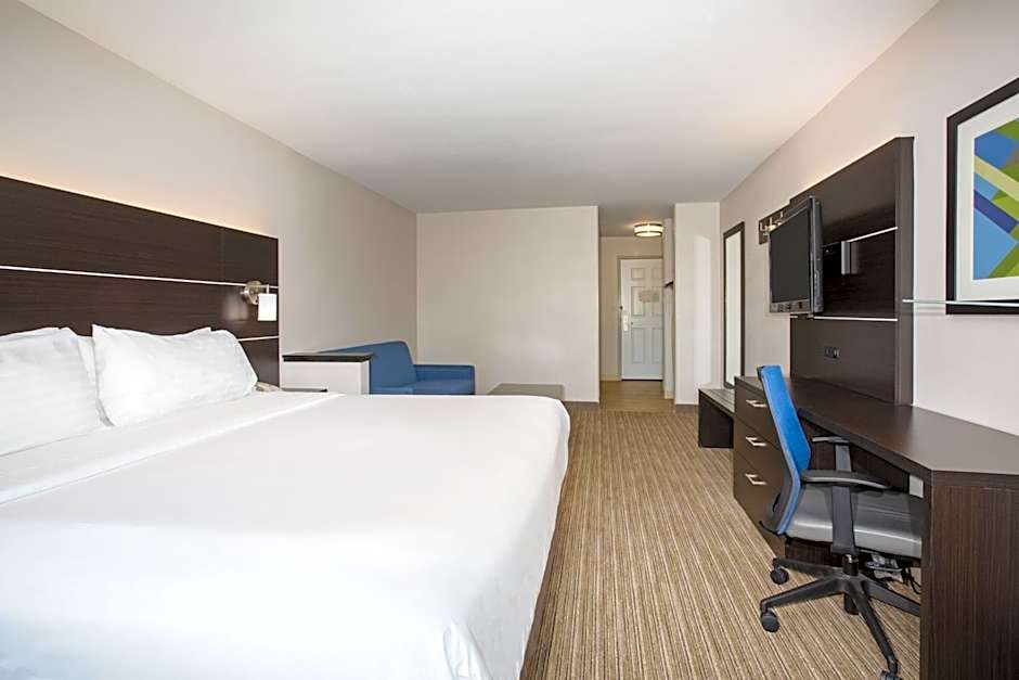 Holiday Inn Express Hotel & Suites Fort Collins By IHG