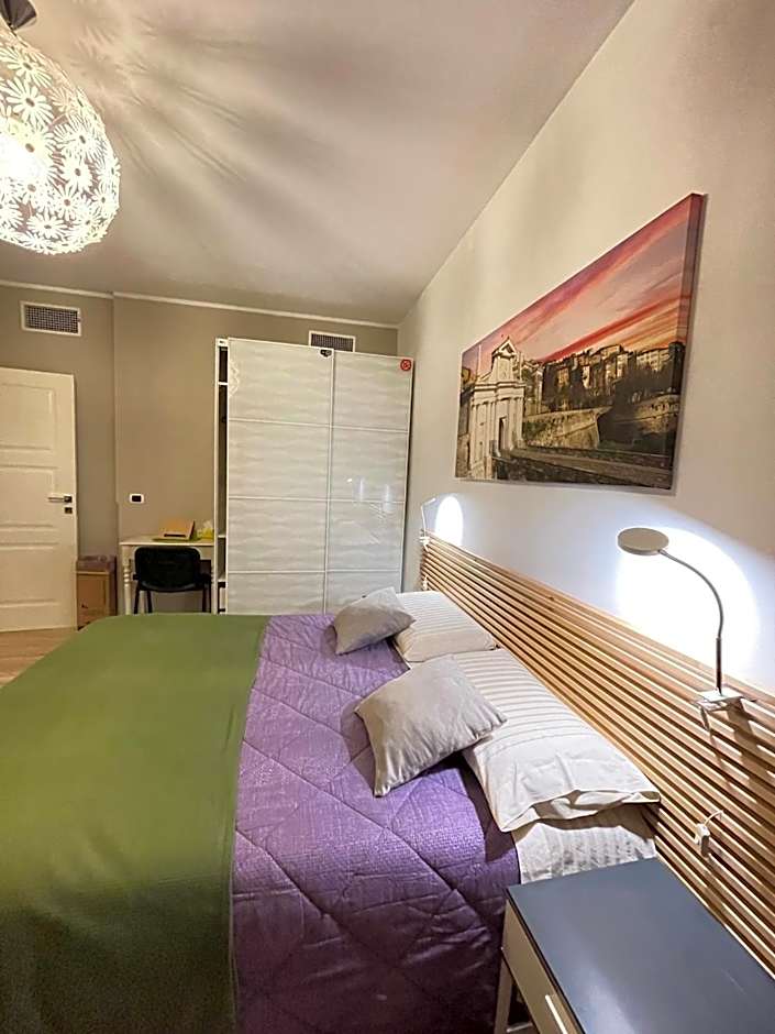 Smart-House Rent-Rooms FREE PARKING