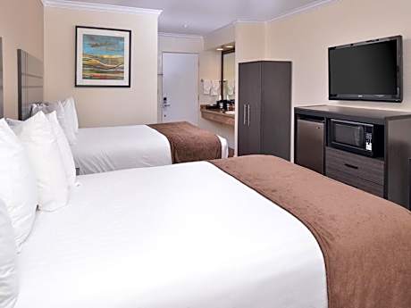 Double Room with Two Double Beds and Balcony - Non-Smoking