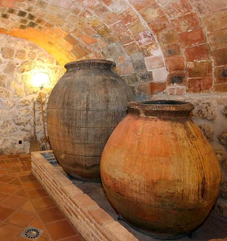 Evenia Alcala Boutique