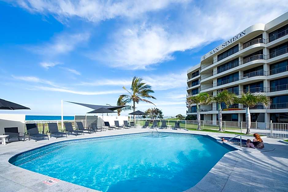 San Simeon Beachfront Apartments Tugun