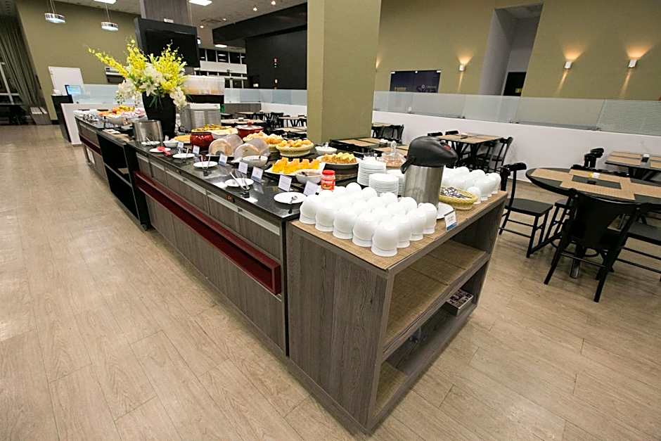 Slim Cuiabá Aeroporto by Slaviero Hotéis