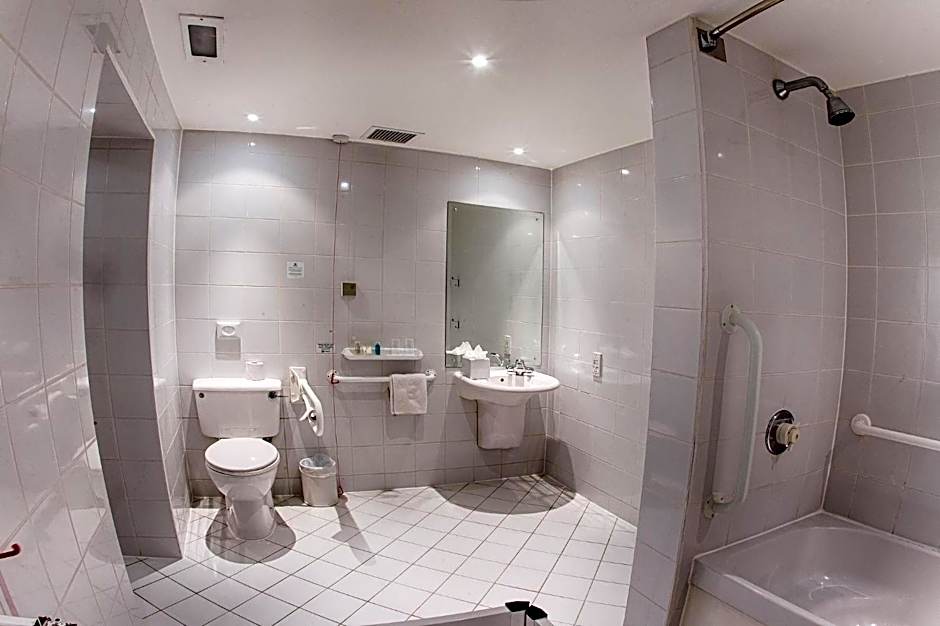 Holiday Inn London - Heathrow M4Jct.4 By IHG