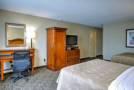 Queen Room with Two Queen Beds - Non-Smoking