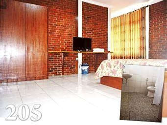 Puri Saras Family Garden Hotel Syariah