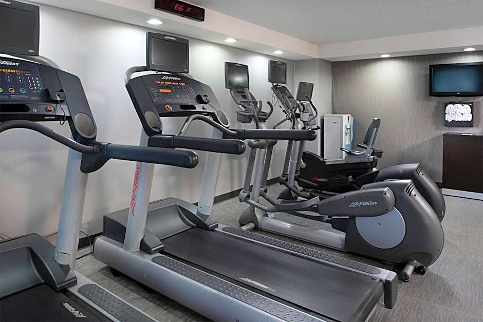 Courtyard by Marriott Winston-Salem University