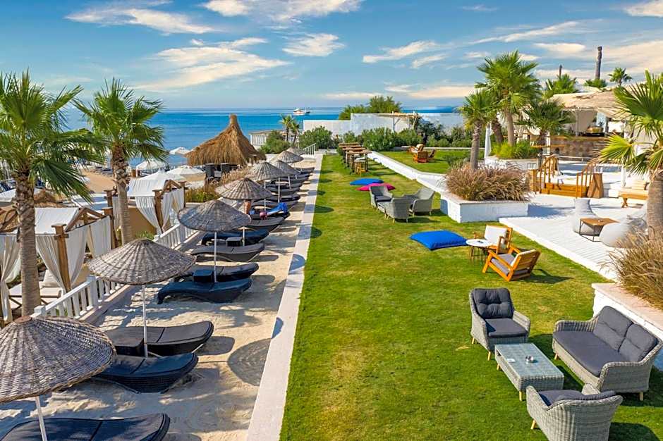 Design Plus Seya Beach Hotel