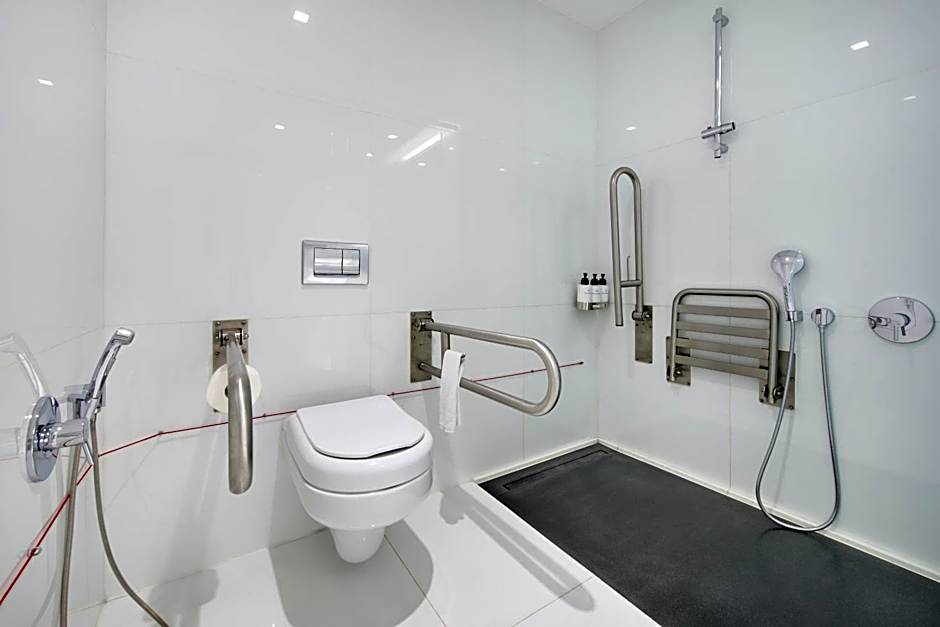 Photo 1 of 6 of Classic 2 Beds, Accessible, Garden View