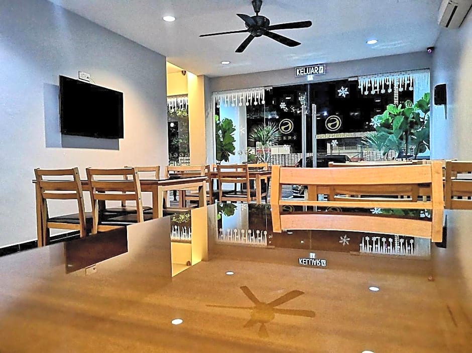 Golden Court Hotel @ Tun Abdul Razak