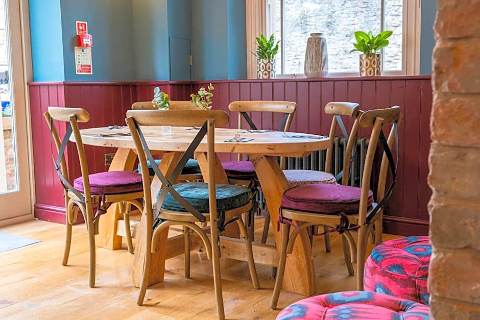 The Sheep and Penguin