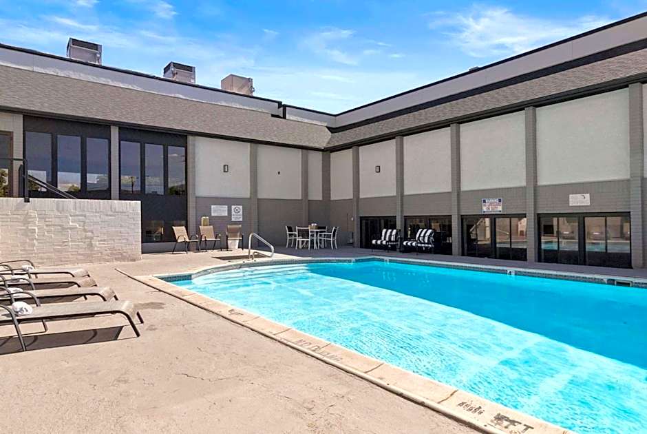 Ramada by Wyndham Richfield UT