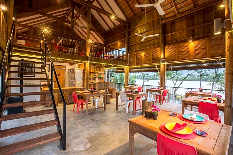 Kampot River Residence